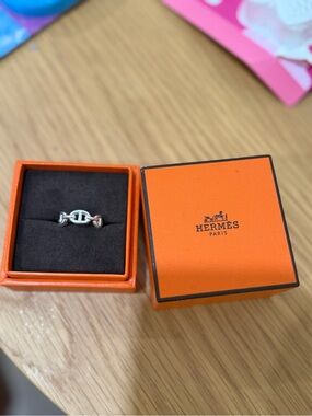 Hermes Chaîne d'Ancre Ring in Silver with Orange Box